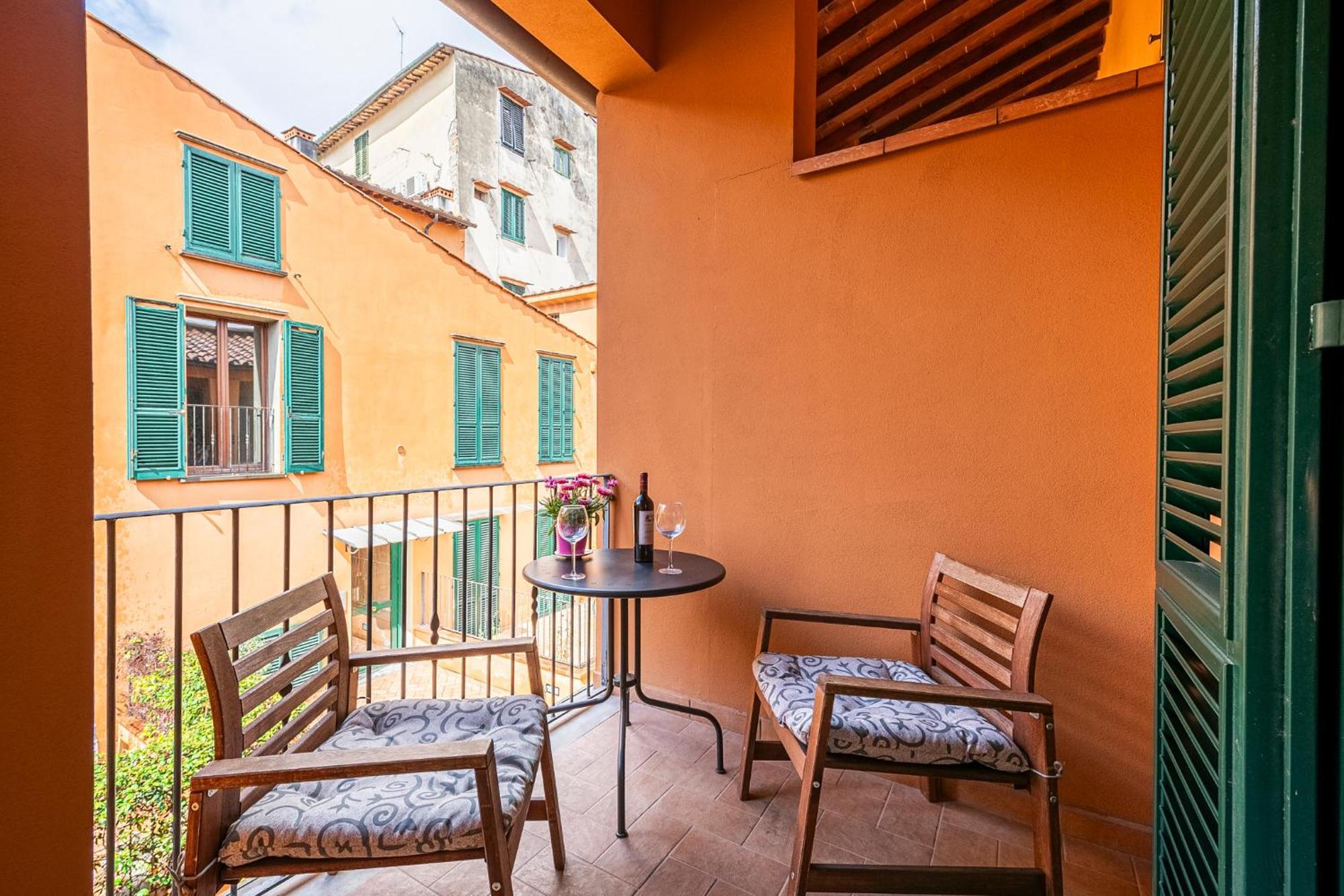 "Once Upon A Time" Cherubini Palace Thematic Apartments Free Parking Firenze Eksteriør bilde